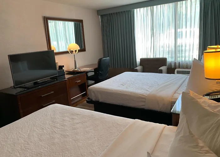 Albany Airport Inn