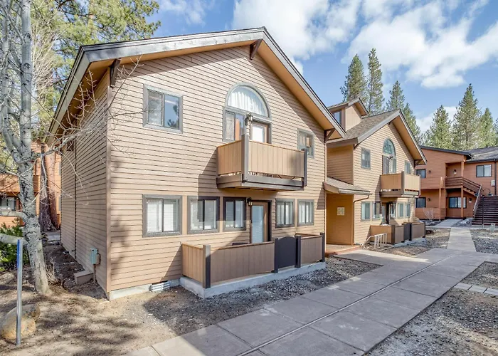 Yosemite - Meredith Lodging