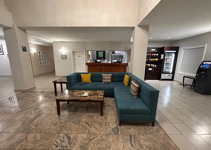 Mainstay Suites Madison Airport