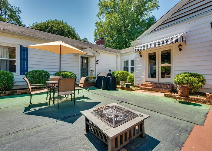 Pet-Friendly Fort Valley Home W/ Private Pool