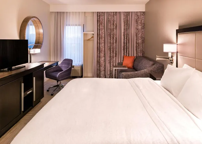 Hampton Inn & Suites Orlando-East Ucf