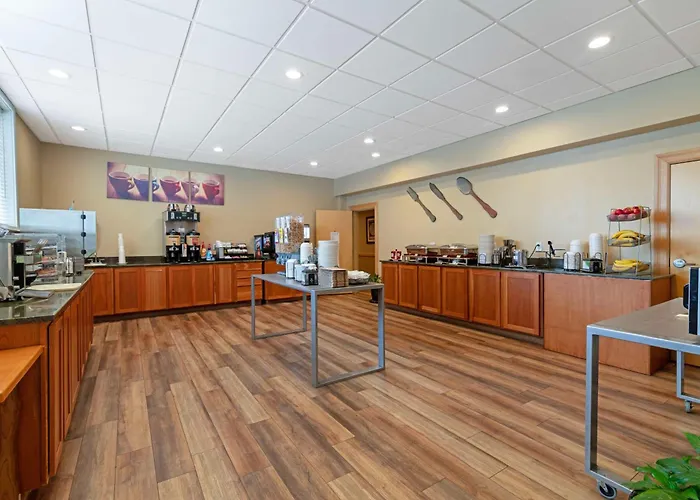 Best Western Plus Windjammer Inn & Conference Center
