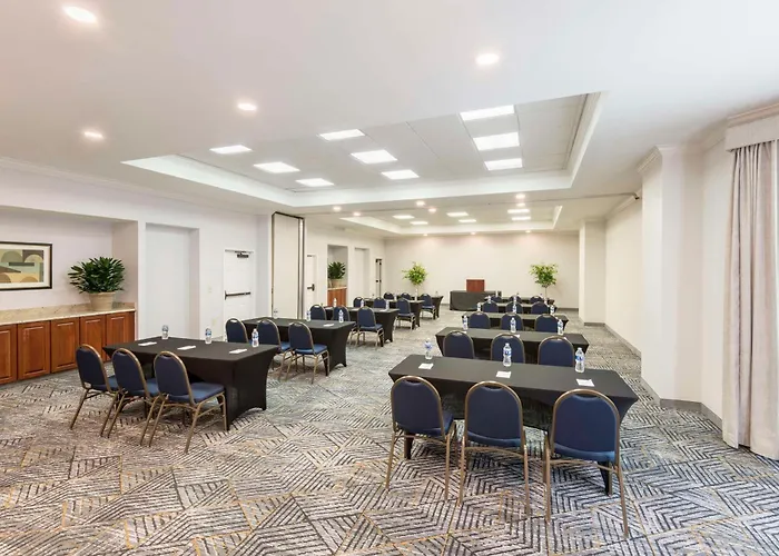 Homewood Suites By Hilton New Orleans