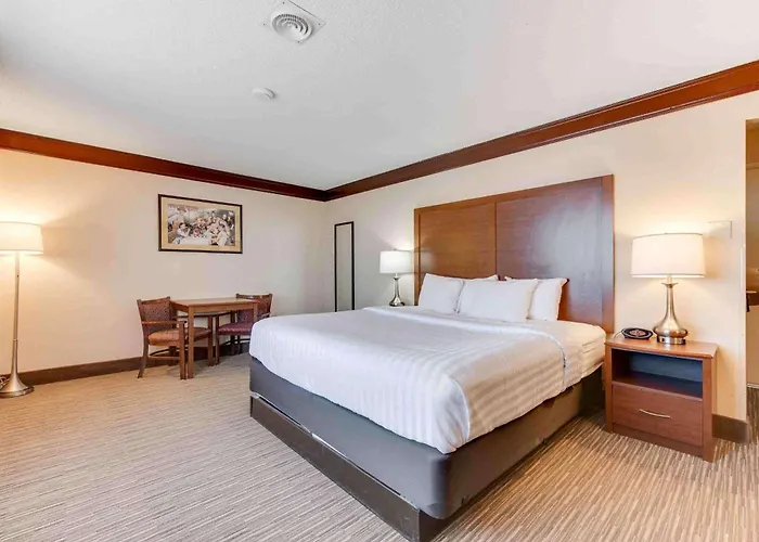 Best Western Movie Manor