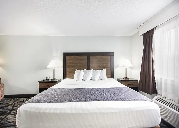 Baymont By Wyndham Grand Haven