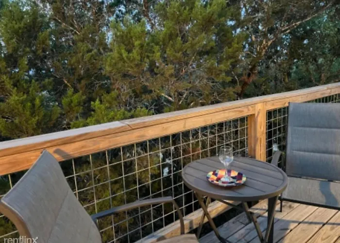 Minutes To Swim, Pet Friendly, Sleeps 6, Jet Skis