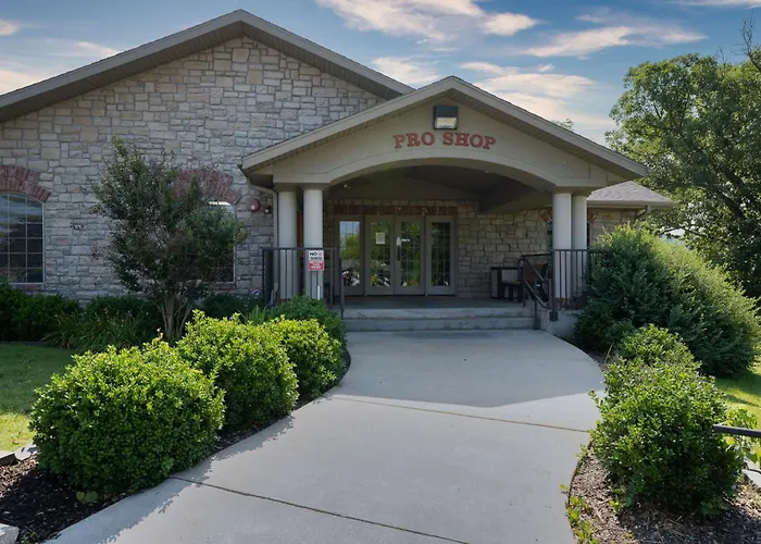 Retreat Near Table Rock Lake & Sdc With Indoor Pool