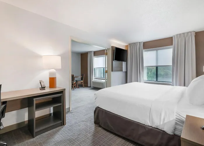 Comfort Inn & Suites Lake George