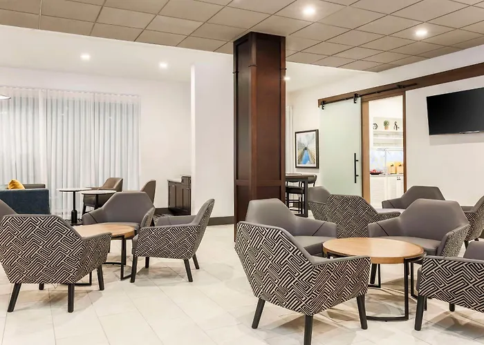 Hyatt Place Waco - South