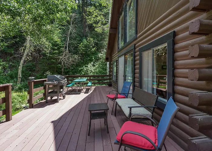 235 Verde Lane Hideaway River Cabin
