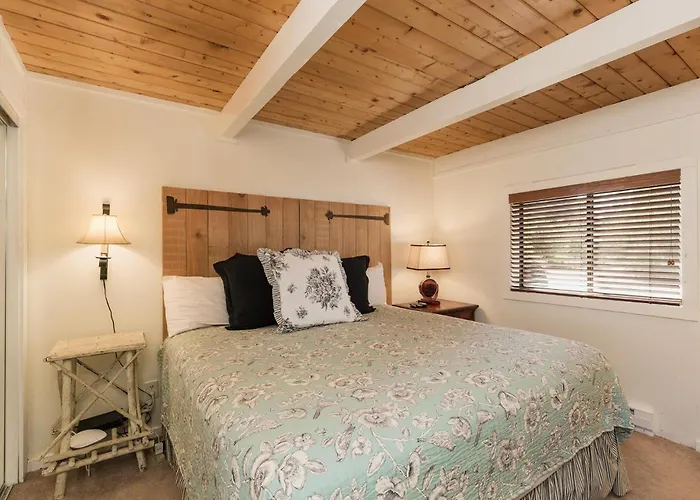 235 Verde Lane Hideaway River Cabin