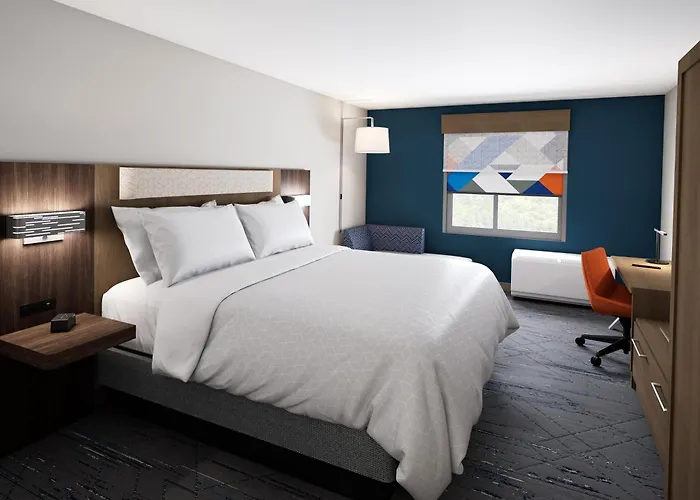 Holiday Inn Express & Suites Ormond Beach - North Daytona By Ihg