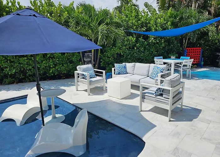 Casa806 Men Only Guest House