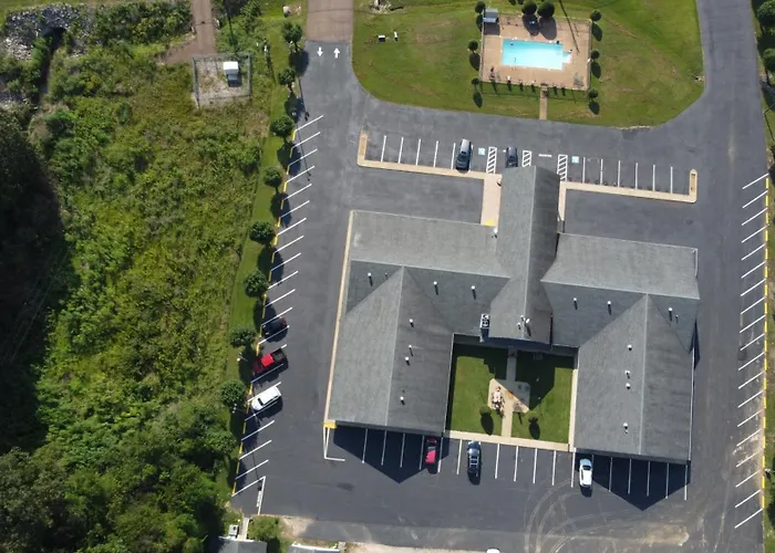 Days Inn By Wyndham Savannah