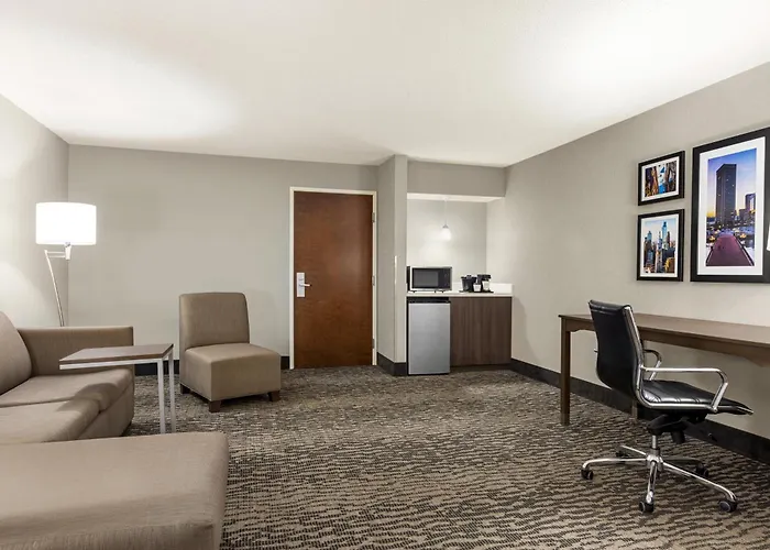 La Quinta By Wyndham Newark - Elkton