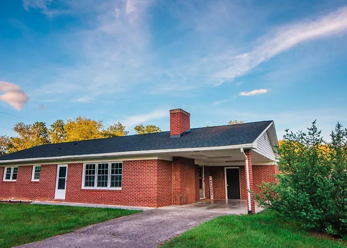 Mount Tabor Ranch Near Vt - King Bed/Fast Wi-Fi