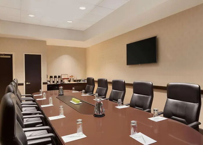 Embassy Suites By Hilton Boston Waltham