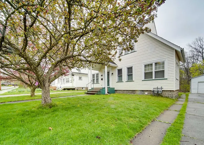 Meadville Apartment W/ Deck < 2 Mi To Allegheny!