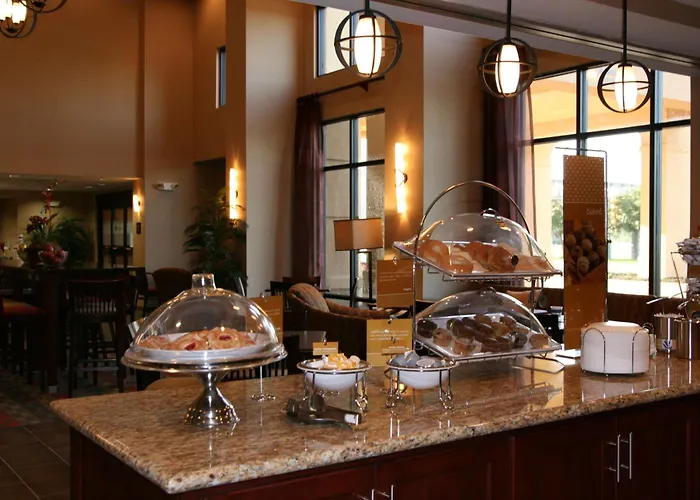 Hampton Inn & Suites West Point