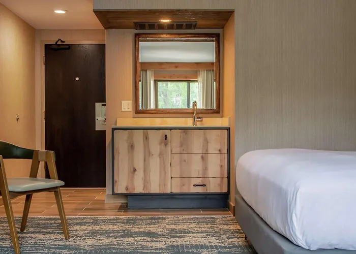 Edgewater Missoula, Tapestry Collection By Hilton