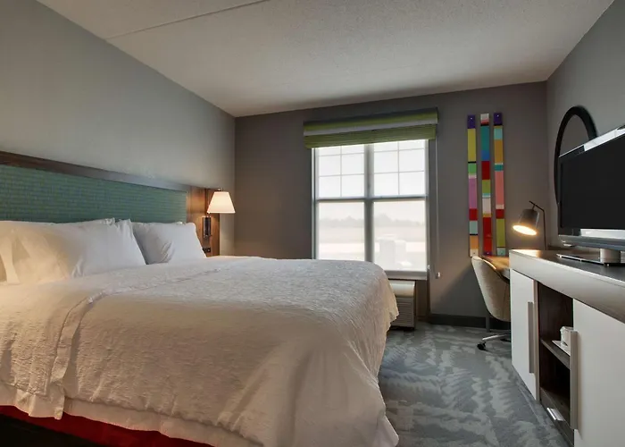 Hampton Inn & Suites Chicago/Aurora