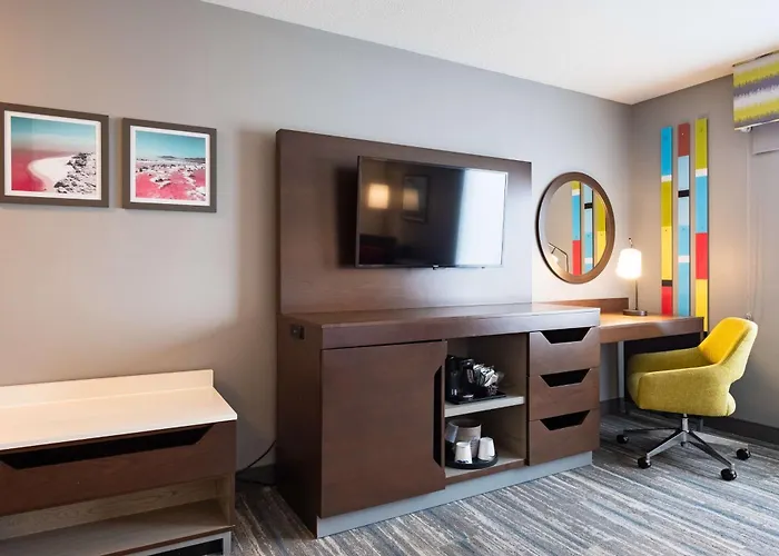 Hampton Inn & Suites Salt Lake City Airport