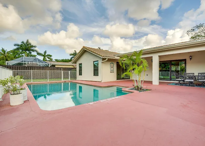 Near Golf & Beaches: Coral Springs Home W/ Yard!