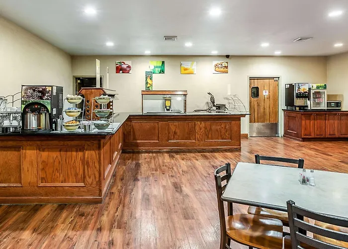 Quality Inn & Suites Hannibal West