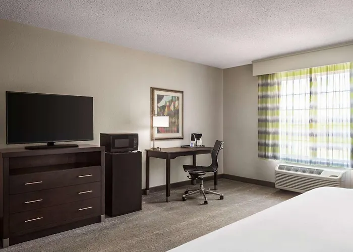 Wingate By Wyndham Savannah I-95 North