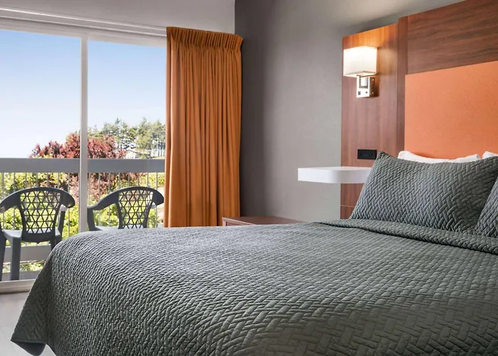 Travelodge By Wyndham Depoe Bay
