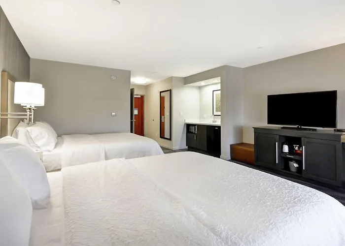 Hampton Inn & Suites Los Angeles Burbank Airport