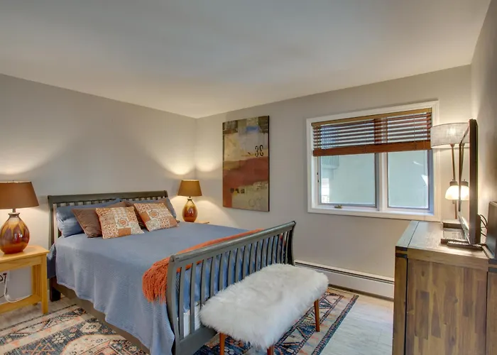 Walk To Beaver Creek Shuttle! Avon Condo W/ Deck