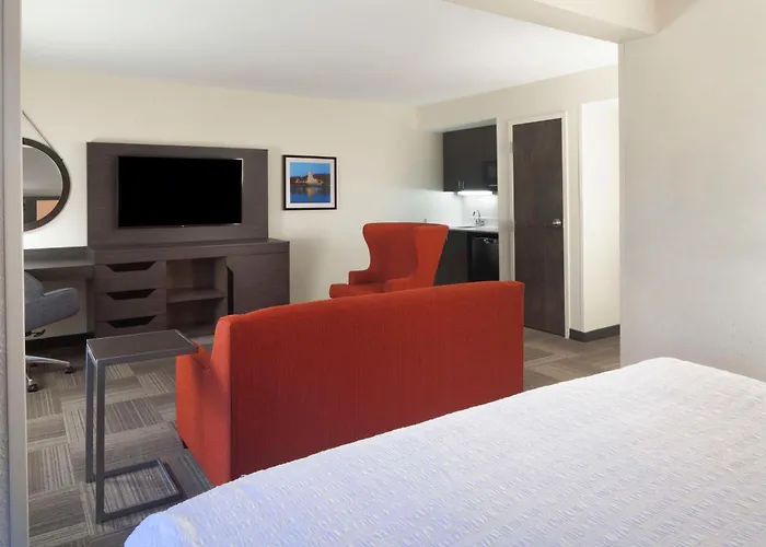 Hampton Inn Charleston-Southridge