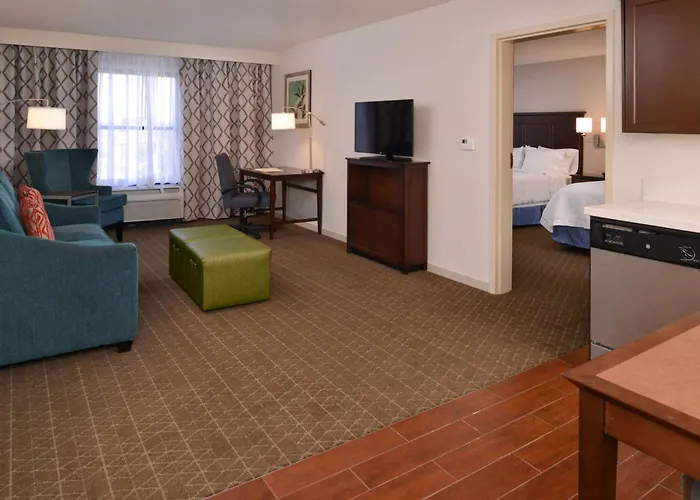 Hampton Inn & Suites Pueblo-Southgate