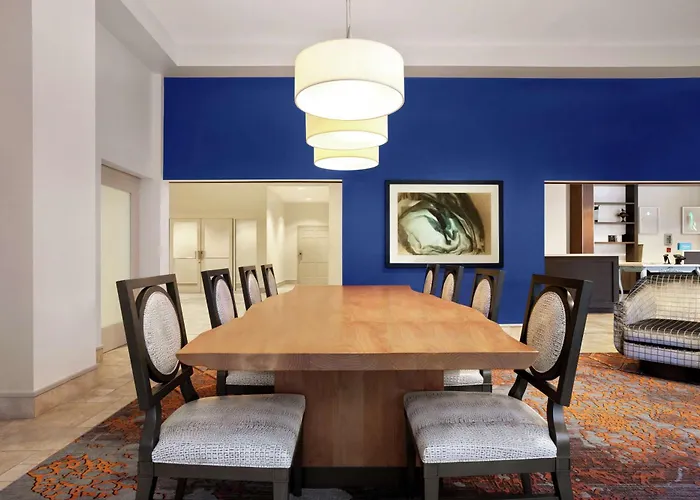 Hilton Garden Inn New Orleans Convention Center