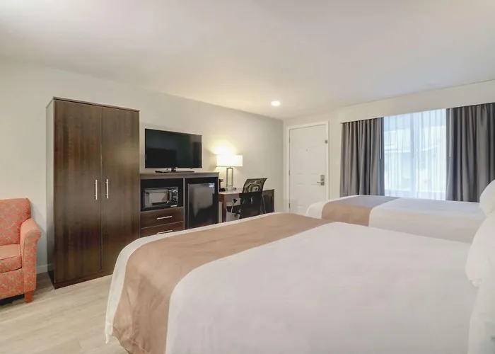 Quality Inn & Suites Lincoln I-93