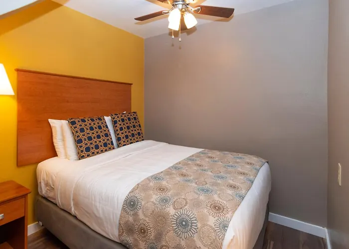 Nordic Inn And Suites