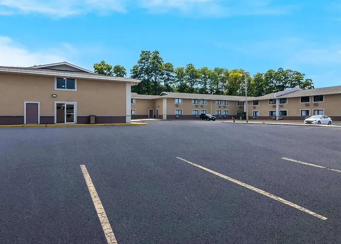 Econo Lodge Portage