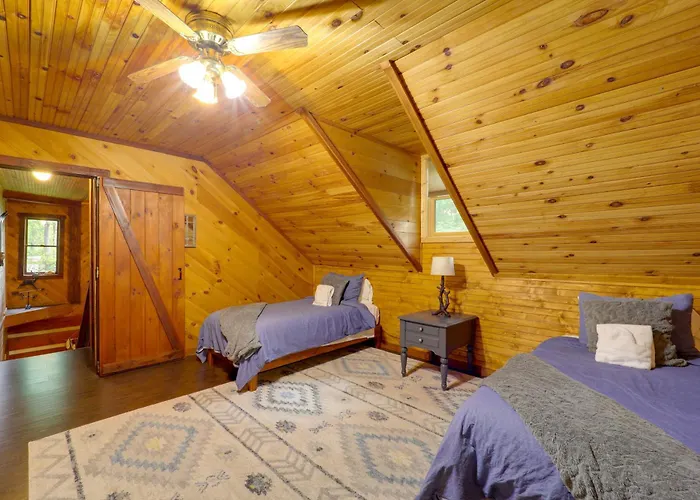 Family-Friendly Blue Ridge Cabin W/ Game Room!