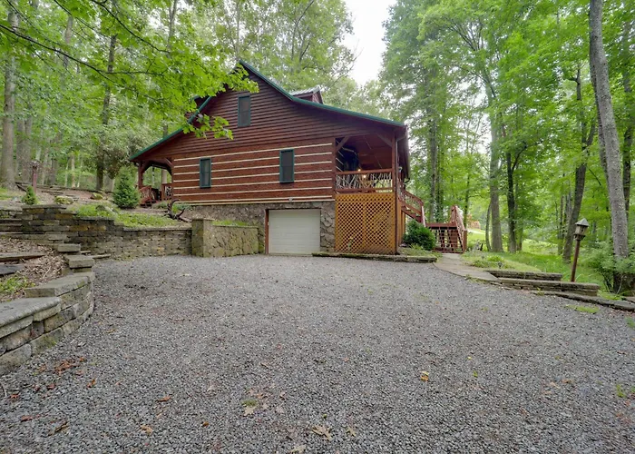 Family-Friendly Blue Ridge Cabin W/ Game Room!