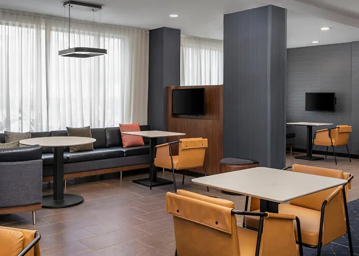 Courtyard By Marriott Jacksonville Butler Boulevard