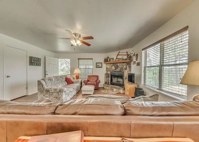 Hillside Haven W/ Deck < 2 Miles To Dwtn Ruidoso!