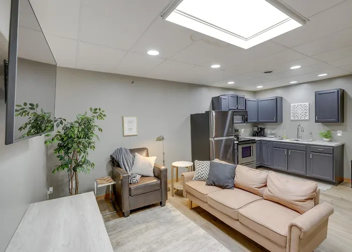 Modern Yankton Apartment Near Riverside Park!
