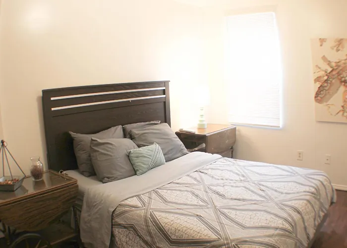 3 Bedroom Southside Loft - Amazing Location