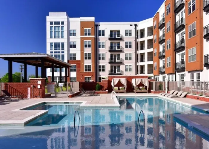 Trifecta 2Br Modern & Spacious Superhost