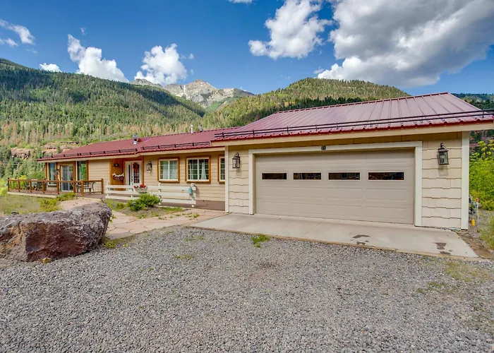Stunning Ouray Escape W/ Panoramic Mountain Views!