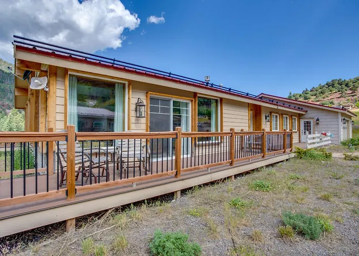 Stunning Ouray Escape W/ Panoramic Mountain Views!
