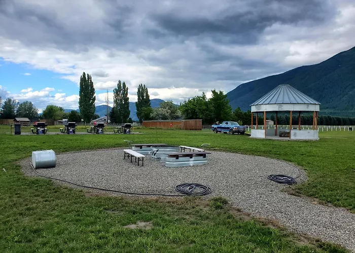 Glacier Acres Guest Ranch