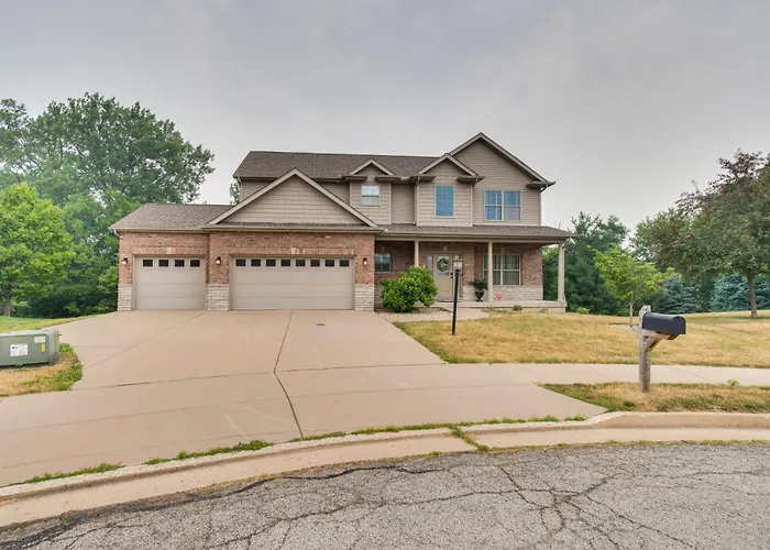 Prime Peoria Retreat W/ Deck & Fireplace!