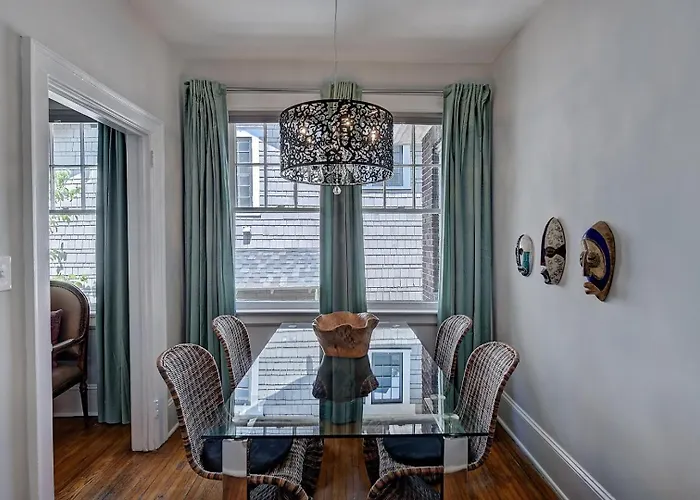 The Home Collection Clt: Lamar Avenue